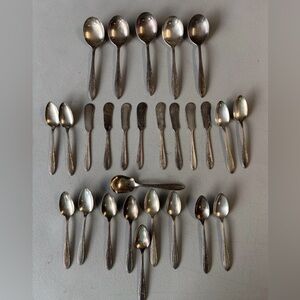 VTG NSO E.P.N.S. 27 Pc Assorted Flatware Spreader Knives & Spoons @READ@